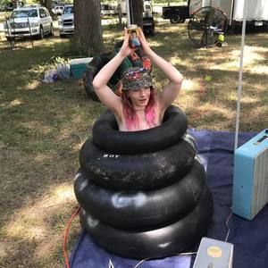 Meet your Posher, Liz